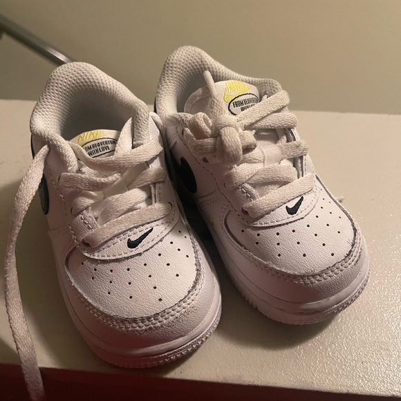 Air Force Ones 5C - Picture 3 of 4